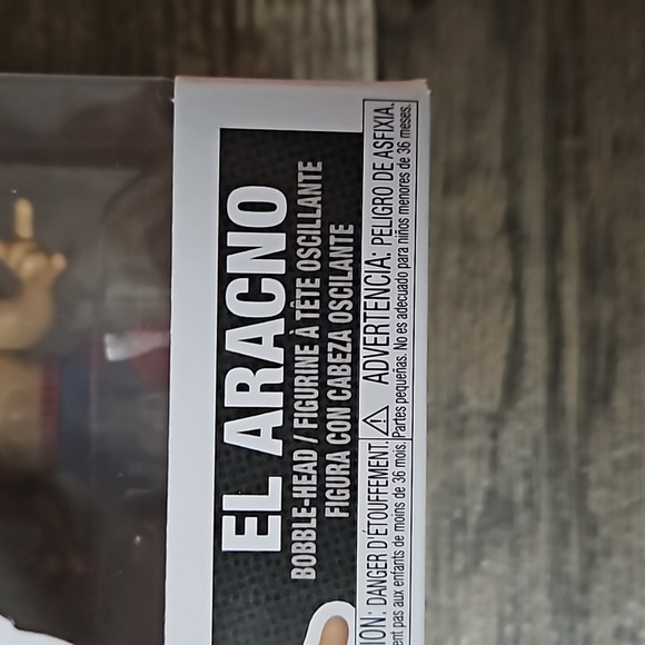 Funko POP! Marvel Lucha Libre Edition 706 El Aracno Bobble-Head - Picture 3 of 12